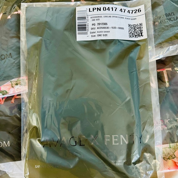 Savage X Fenty Black Caviar LOVELINE SATIN OPERA GLOVES (XS-XL) - Picture 8 of 9